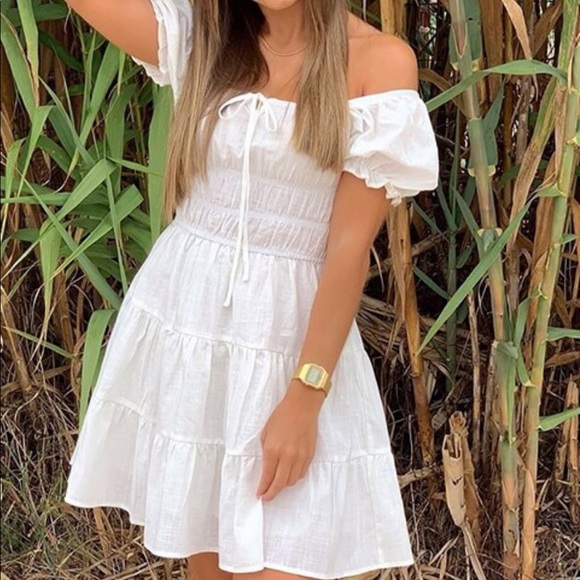 Dresses & Skirts - Milkmaid boho dress puff sleeve short shirred